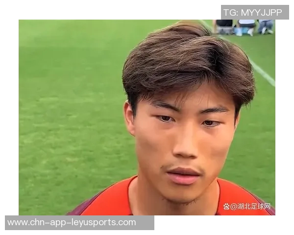 球迷怒斥谢文能表现糟糕呼吁其转型为网络红人 球迷怒斥谢文能表现糟糕呼吁其转型为网络红人