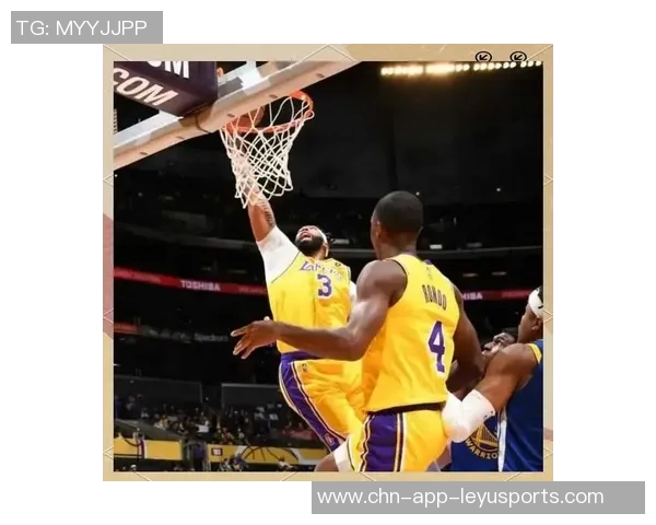 勇士在严控三巨头出场时间下逆袭湖人能否挑战时间老人夺冠