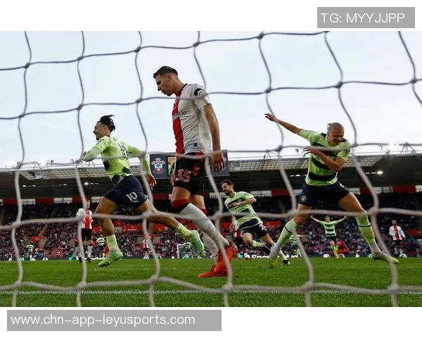 曼市双雄关注拜仁中场帕夫洛维奇或成罗德里接班人